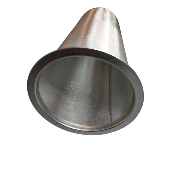 NEW Willow & Everett 1-Gallon Cold Brew Coffee Maker with Spout and Mesh Filter - Picture 10 of 10